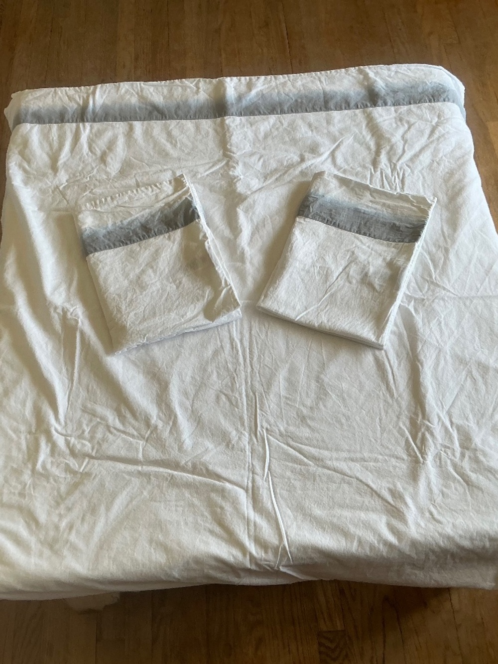Pottery Barn Teen Organic Cotton Blu Ombre Border Queen Flat Sheet + pillowcases